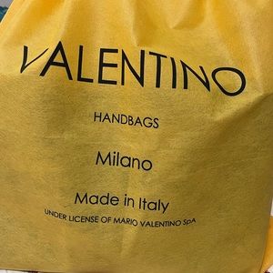 Authentic Valentino tote black handbag in excellent condition.
